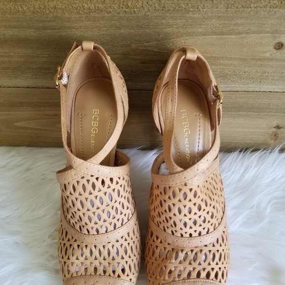 BCBG ANJA GENERATION HEELS - Picture 2 of 8